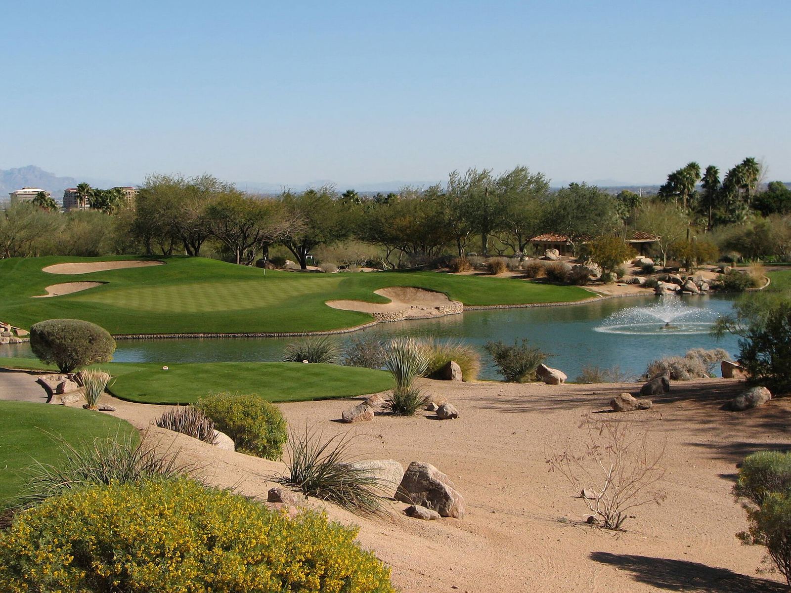 Overseeding Golf Course Turf: Why Courses Do It, When They Close, and Why Many Are Stopping